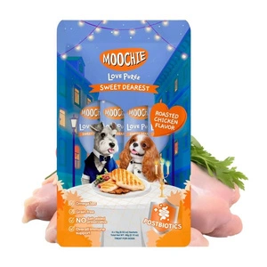 Recompensă pentru câini MOOCHIE Love Piure Chicken 4x15g cu aromă de pui la cuptor